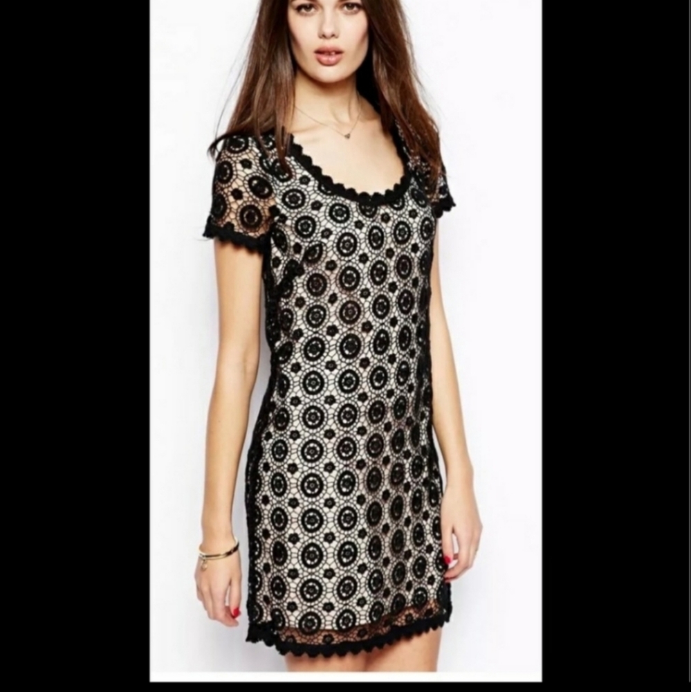 Like New French Connection Hope Lace Shift Dress